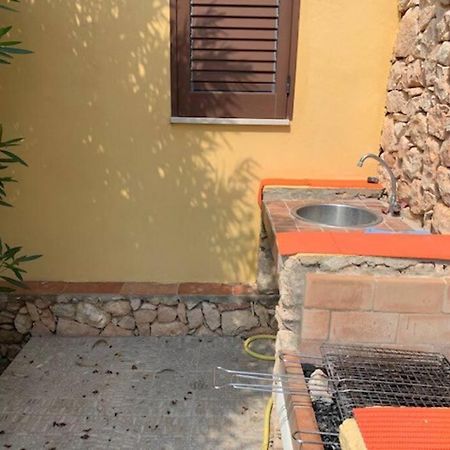 Villa Maveda, Un Dammuso Immerso Nel Verde ลัมเปดูซา ภายนอก รูปภาพ